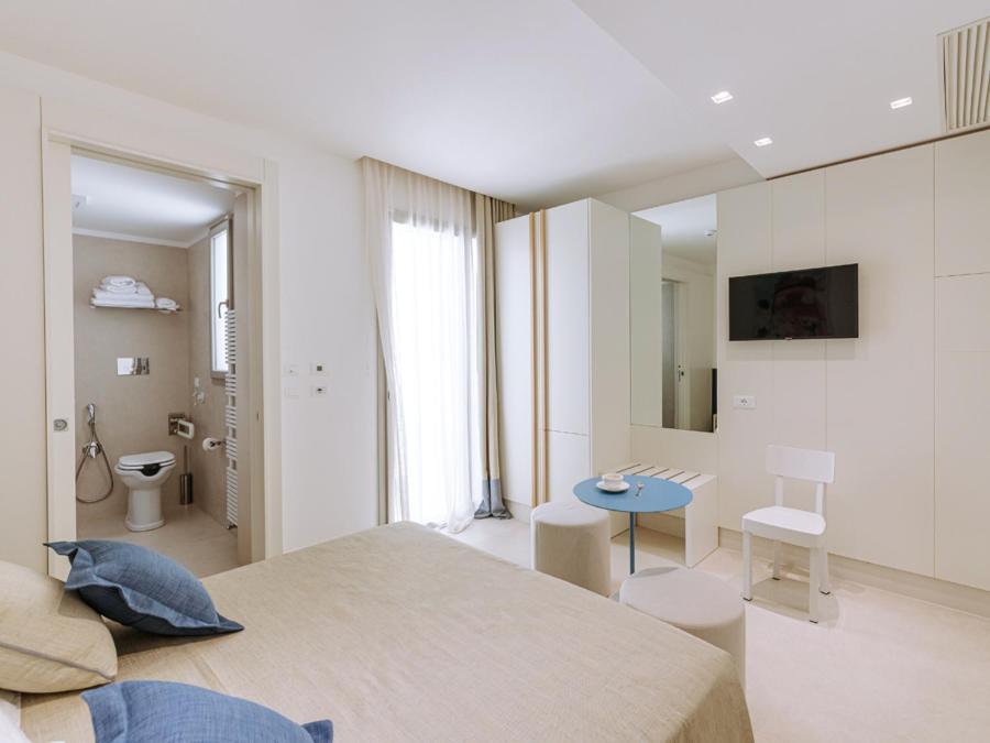 Miramare Blue Stay Торе Санта Сабина Стая снимка